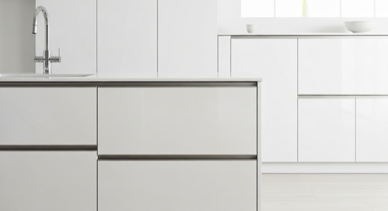 Mega Lacke & Lasuren — Holzlacke, Metalllacke & Wetterschutzprodukte